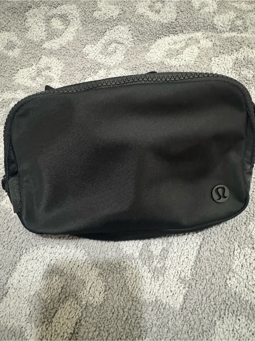 Lululemon Everywhere Belt Bag 1L NEW! - black w longer strap